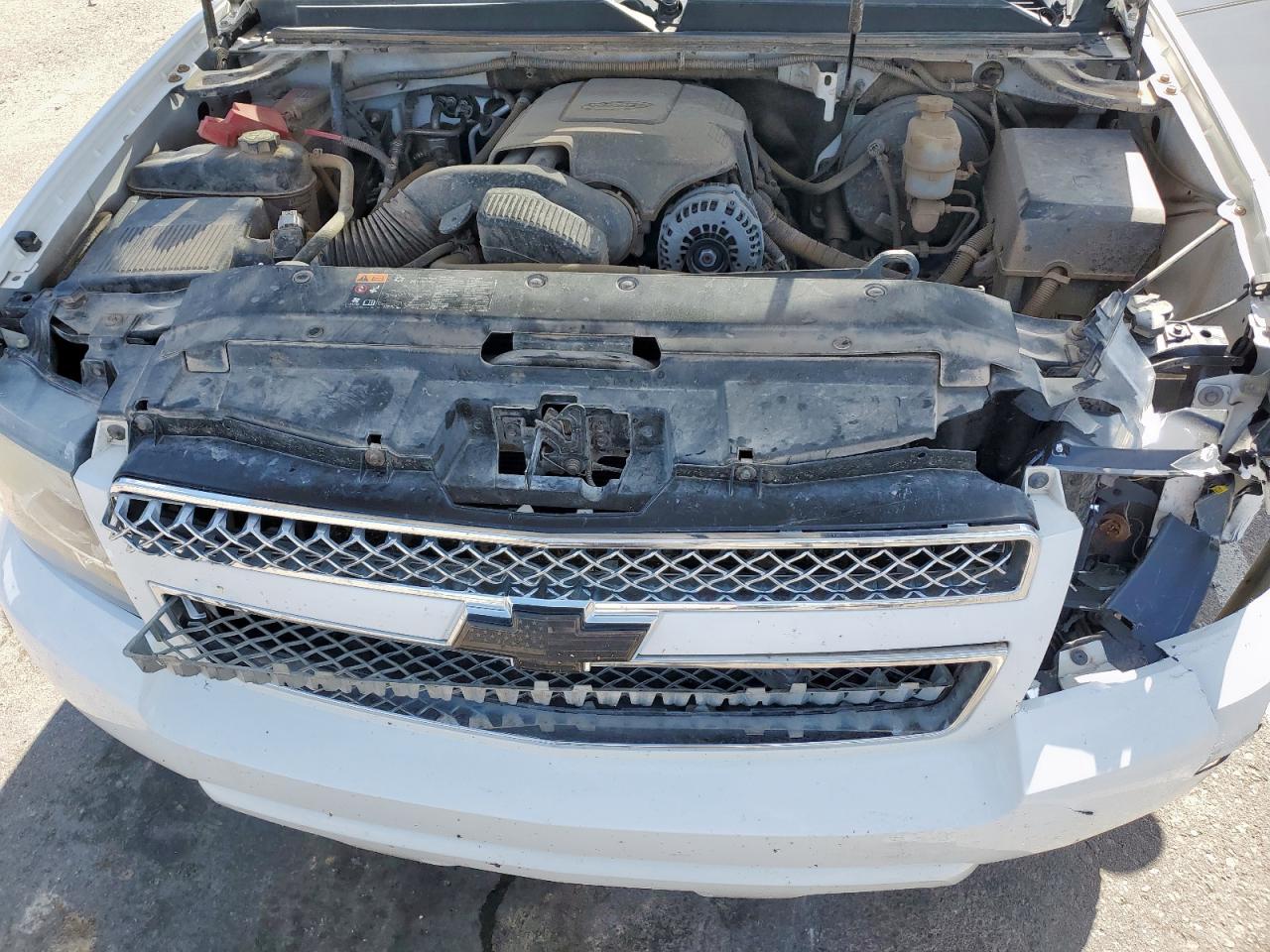 2013 Chevrolet Tahoe VIN 1GNSKCE02DR294992 photo 12