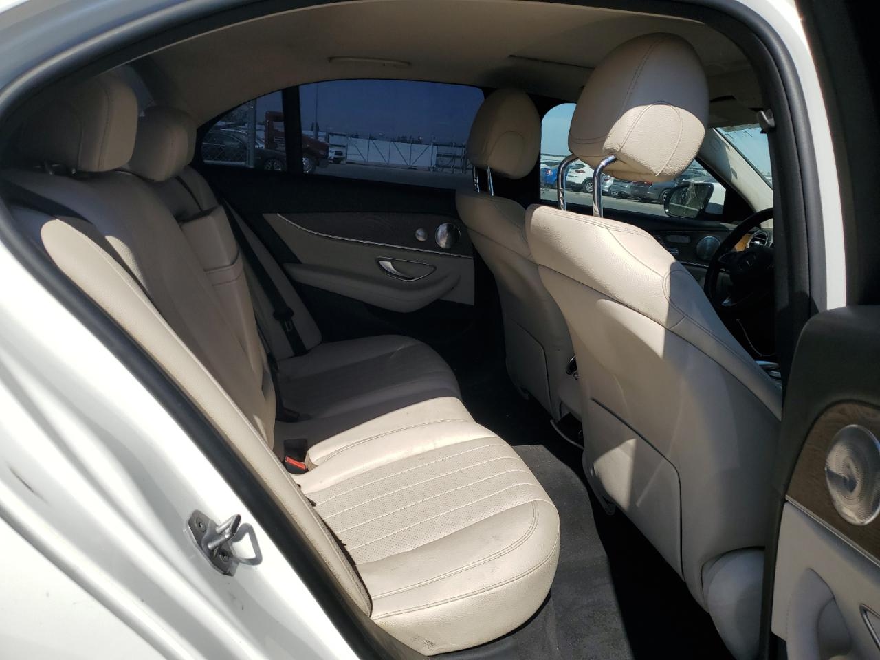 2018 Mercedes E-class VIN WDDZF4JB1JA340143 photo 10