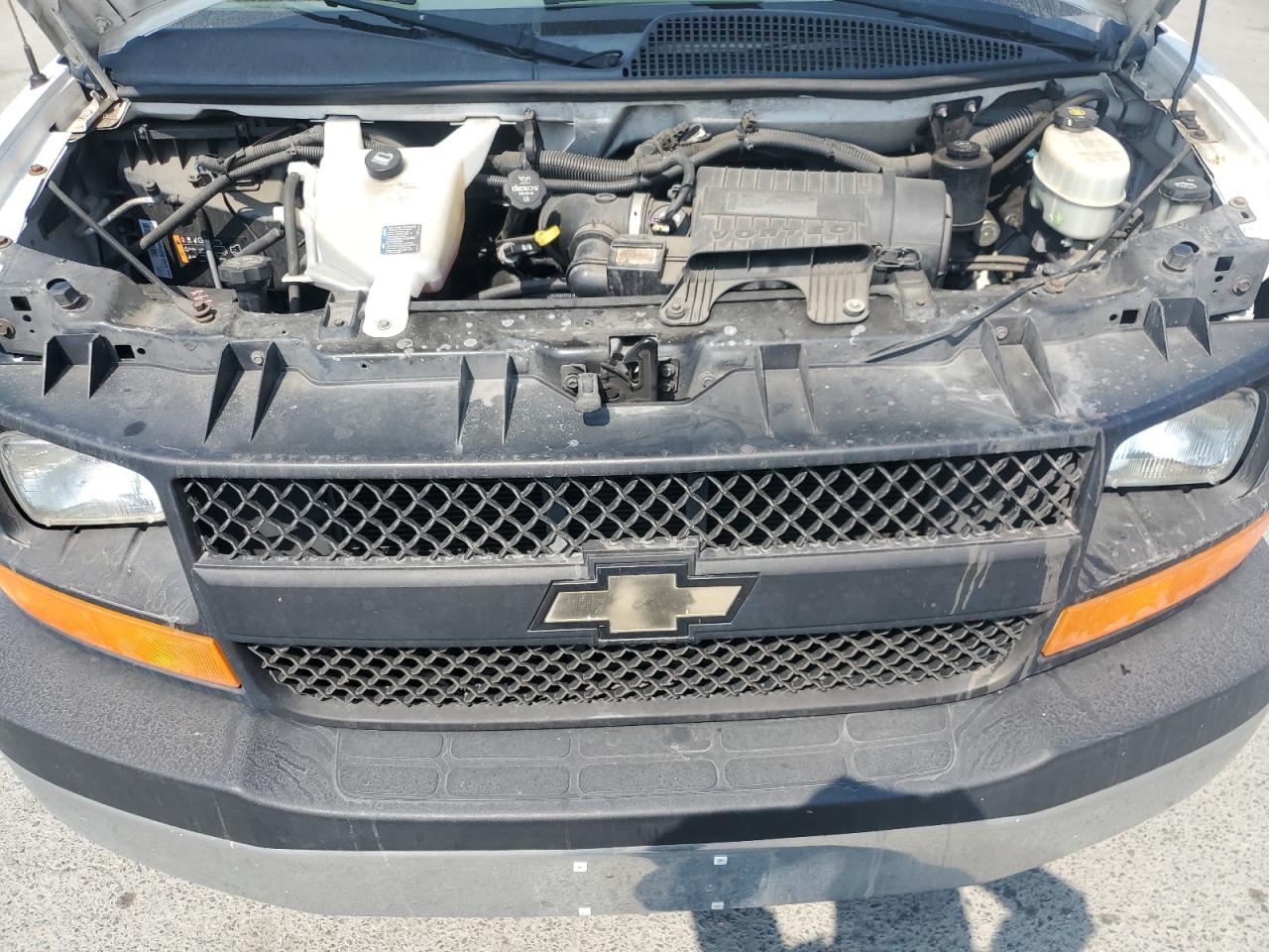 2014 Chevrolet Express VIN 1GCWGFCB7E1113614 photo 11