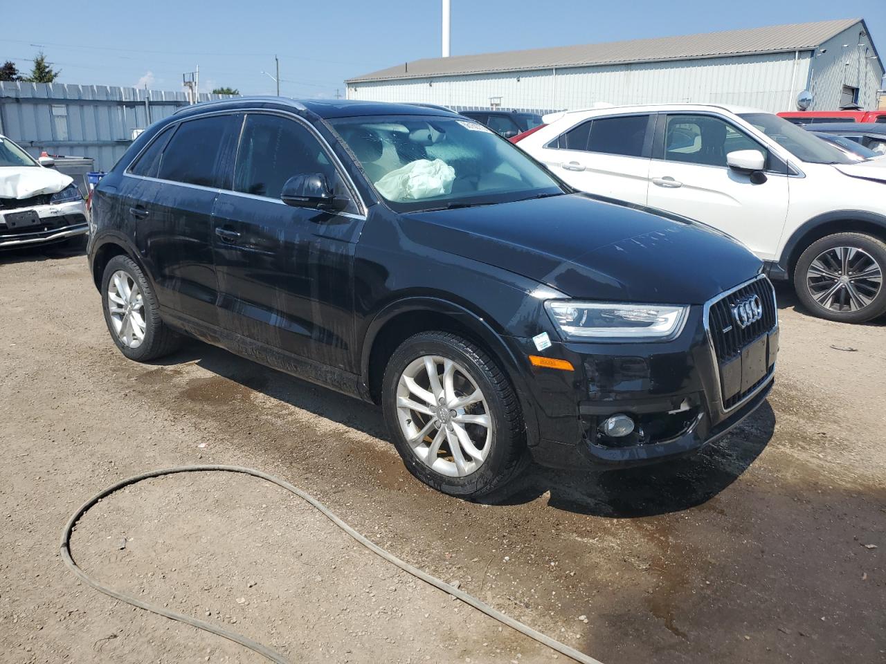 2015 AUDI Q3 VIN WA1GFEFS7FR010722 photo 4