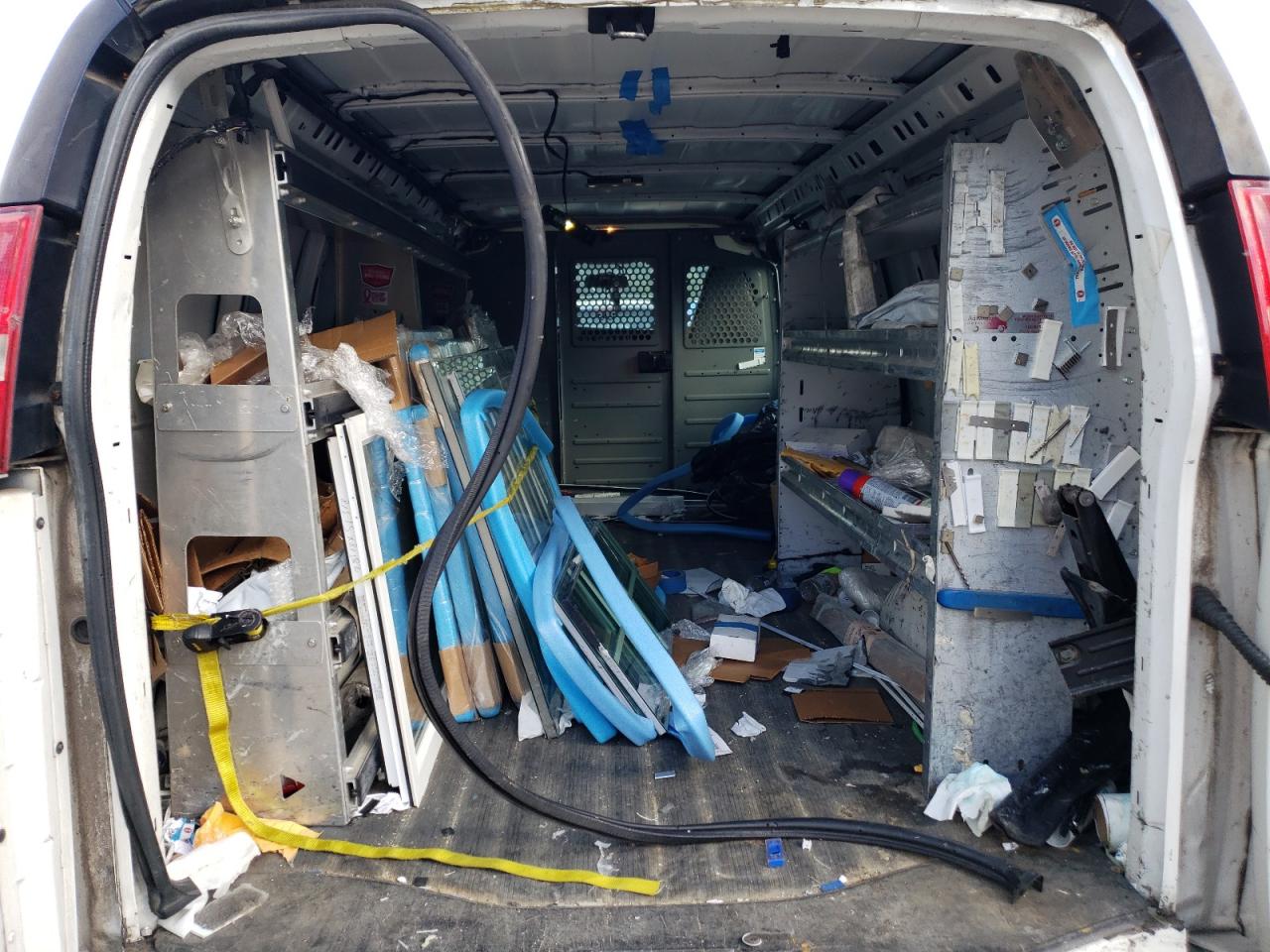 2017 Chevrolet Express 2500 VIN 1GCWGBFF0H1116527 photo 10