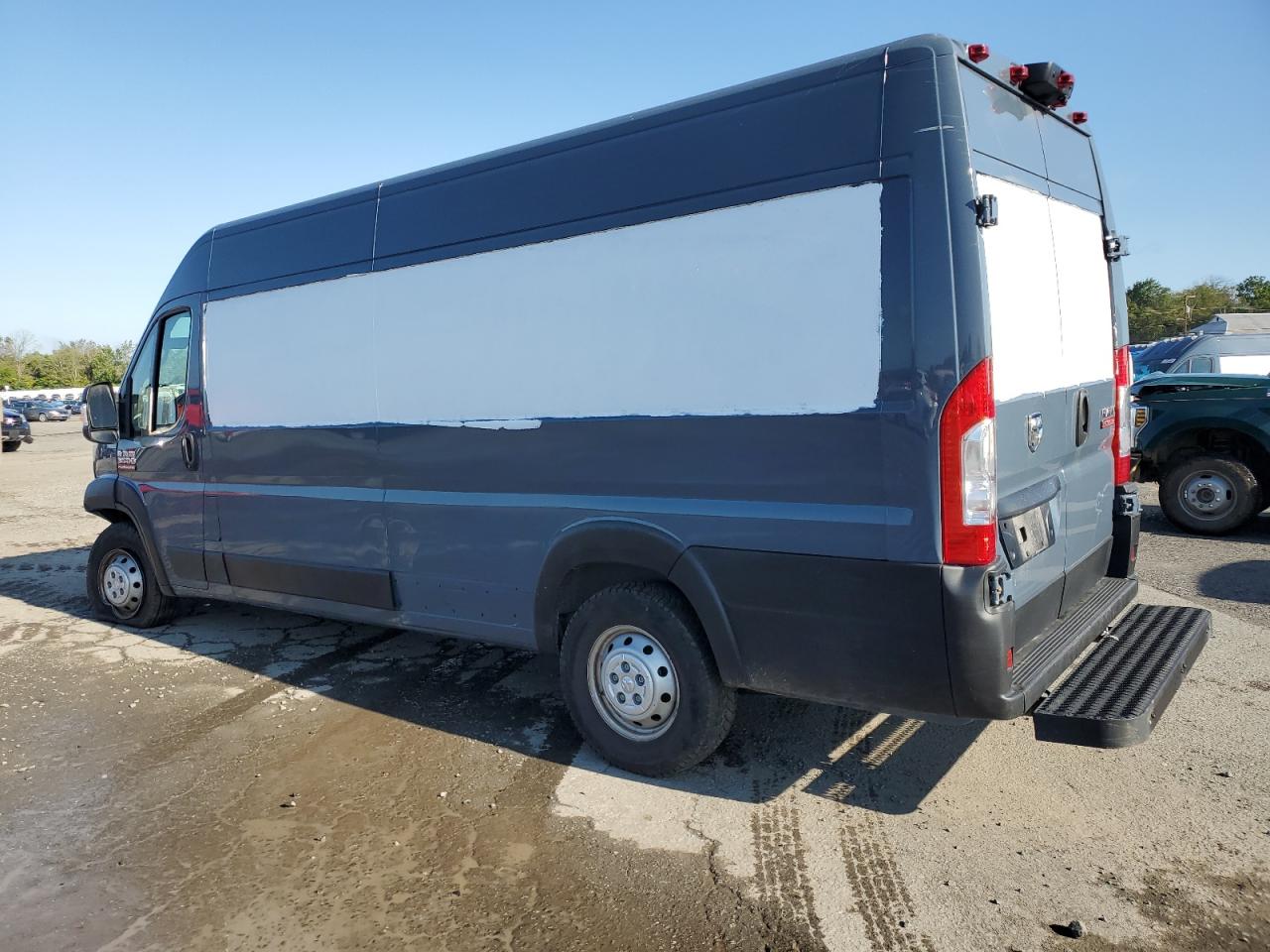 2020 RAM Promaster 3500 VIN 3C6URVJGXLE136932 photo 2