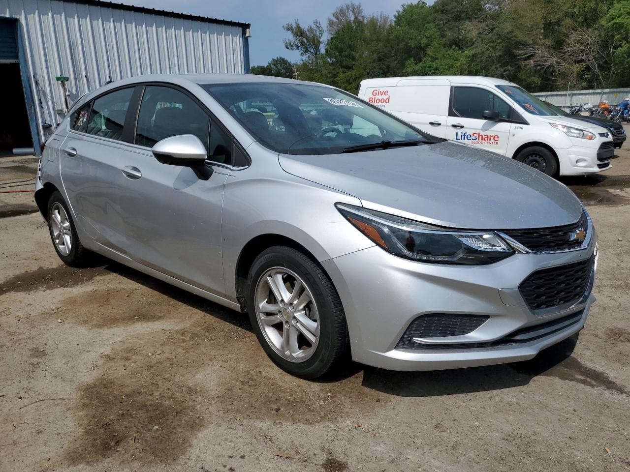 2017 Chevrolet Cruze VIN 3G1BE6SM7HS590093 photo 4