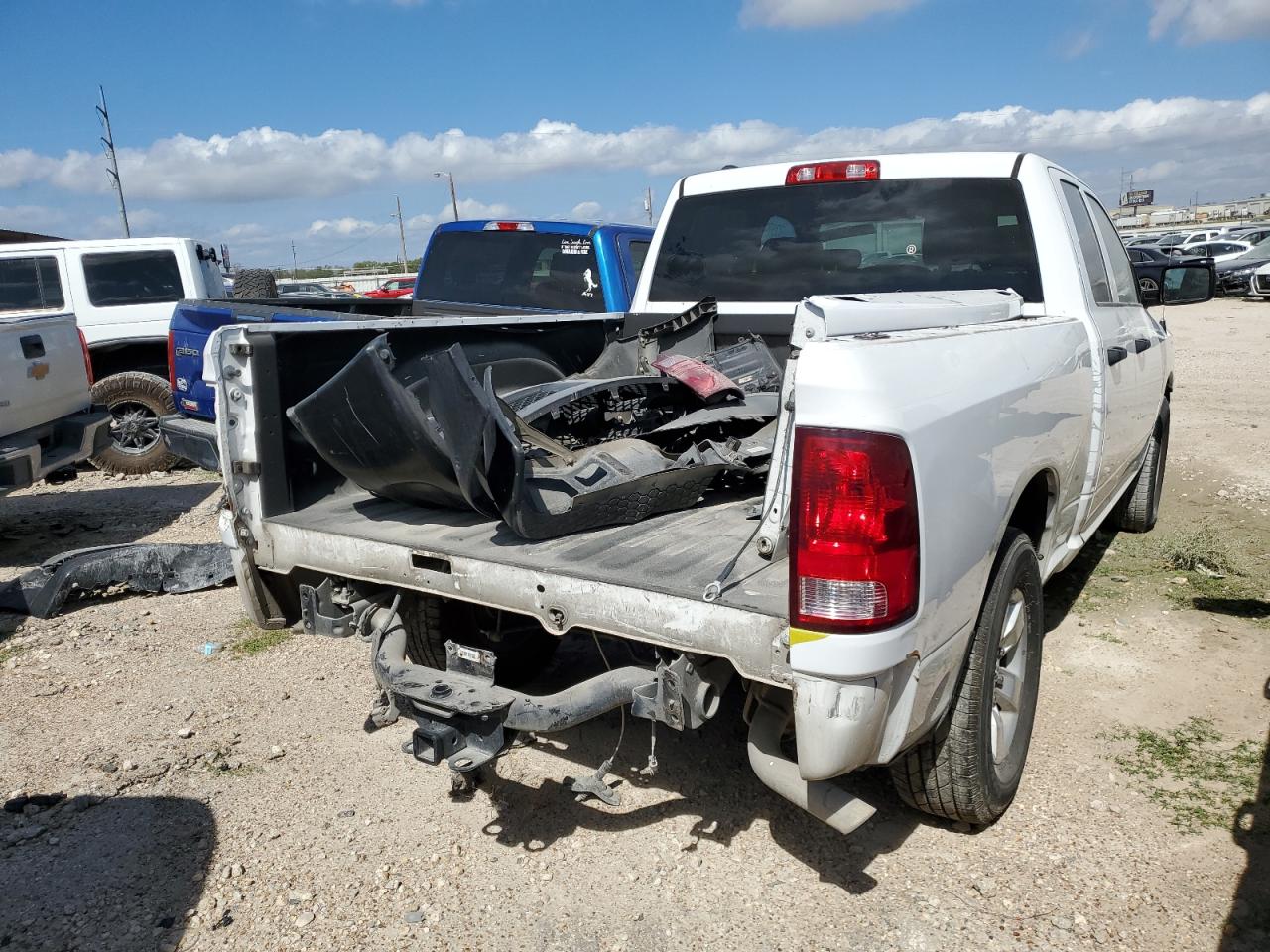2015 RAM 1500 VIN 1C6RR6FG1FS614998 photo 3