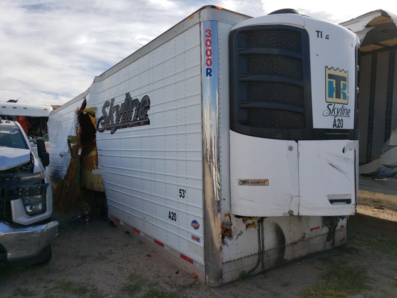 2015 UTILITY All models VIN 1UYVS2535FU263554 photo 1