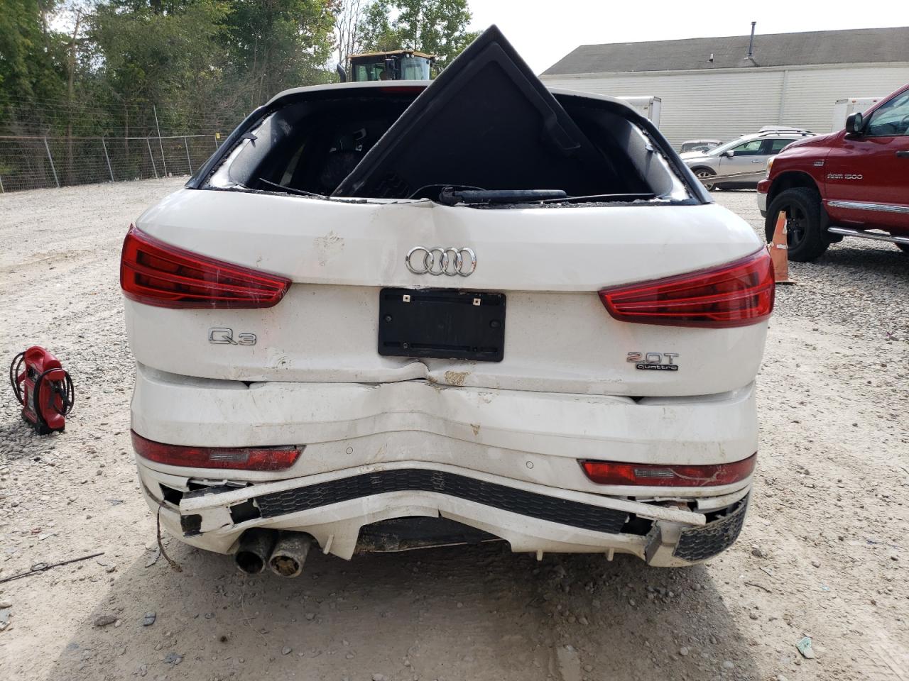 2017 AUDI Q3 VIN WA1GCCFS3HR015920 photo 6