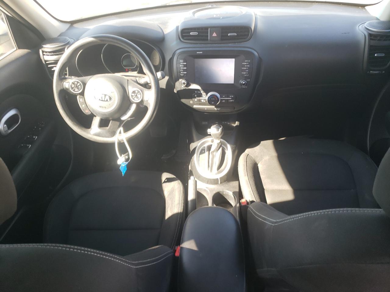 2018 KIA Soul VIN KNDJP3A53J7619728 photo 8