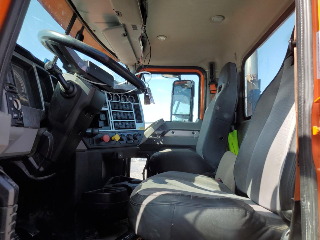 2019 MACK Anthem VIN 1M1AN4GY1KM009410 photo 5