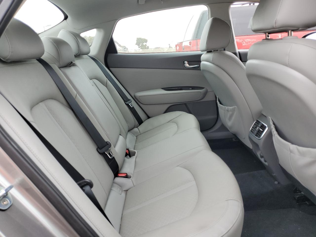 2016 KIA Optima VIN 5XXGU4L32GG088462 photo 10