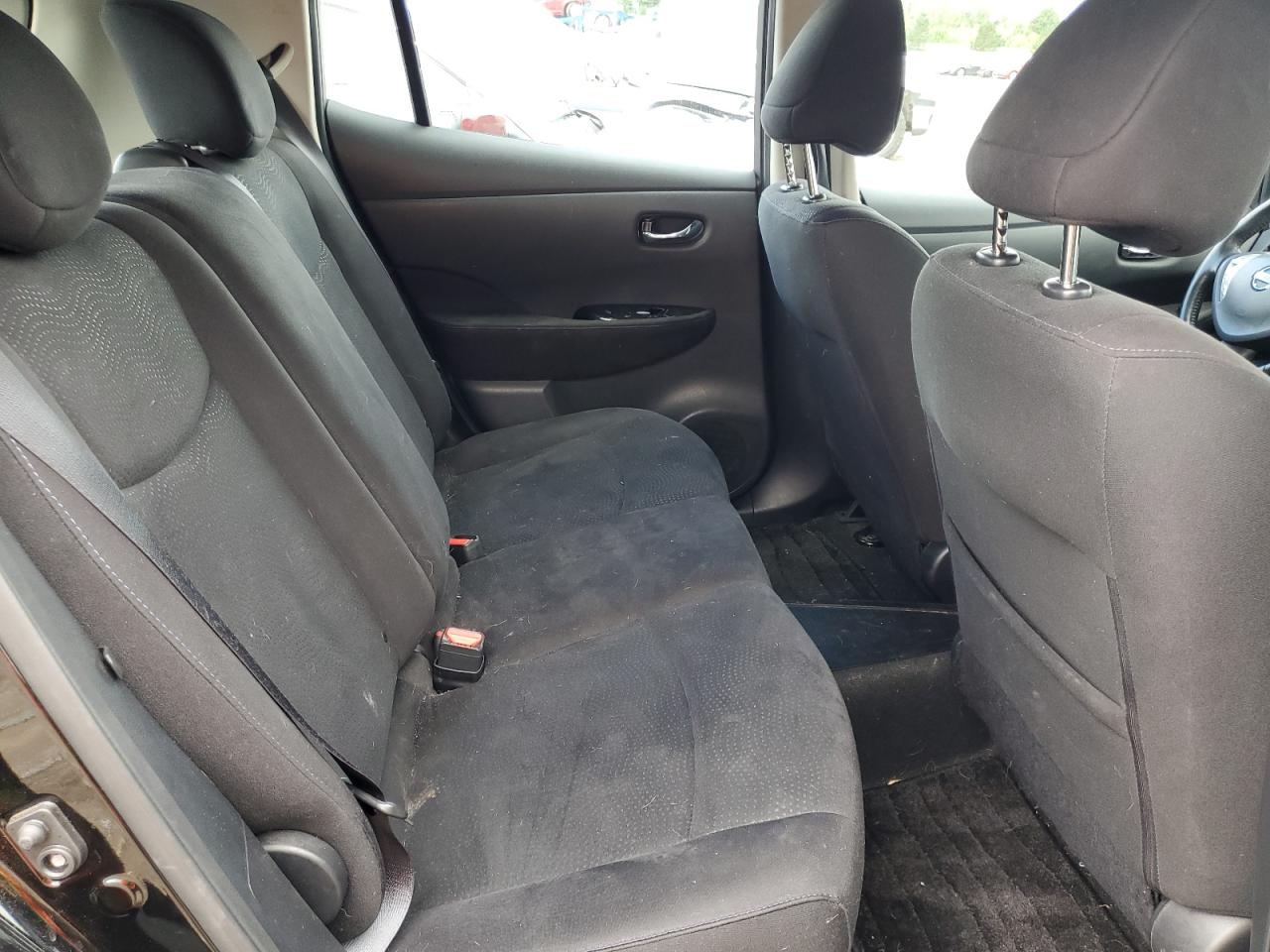2016 NISSAN Leaf VIN 1N4BZ0CPXGC311750 photo 10