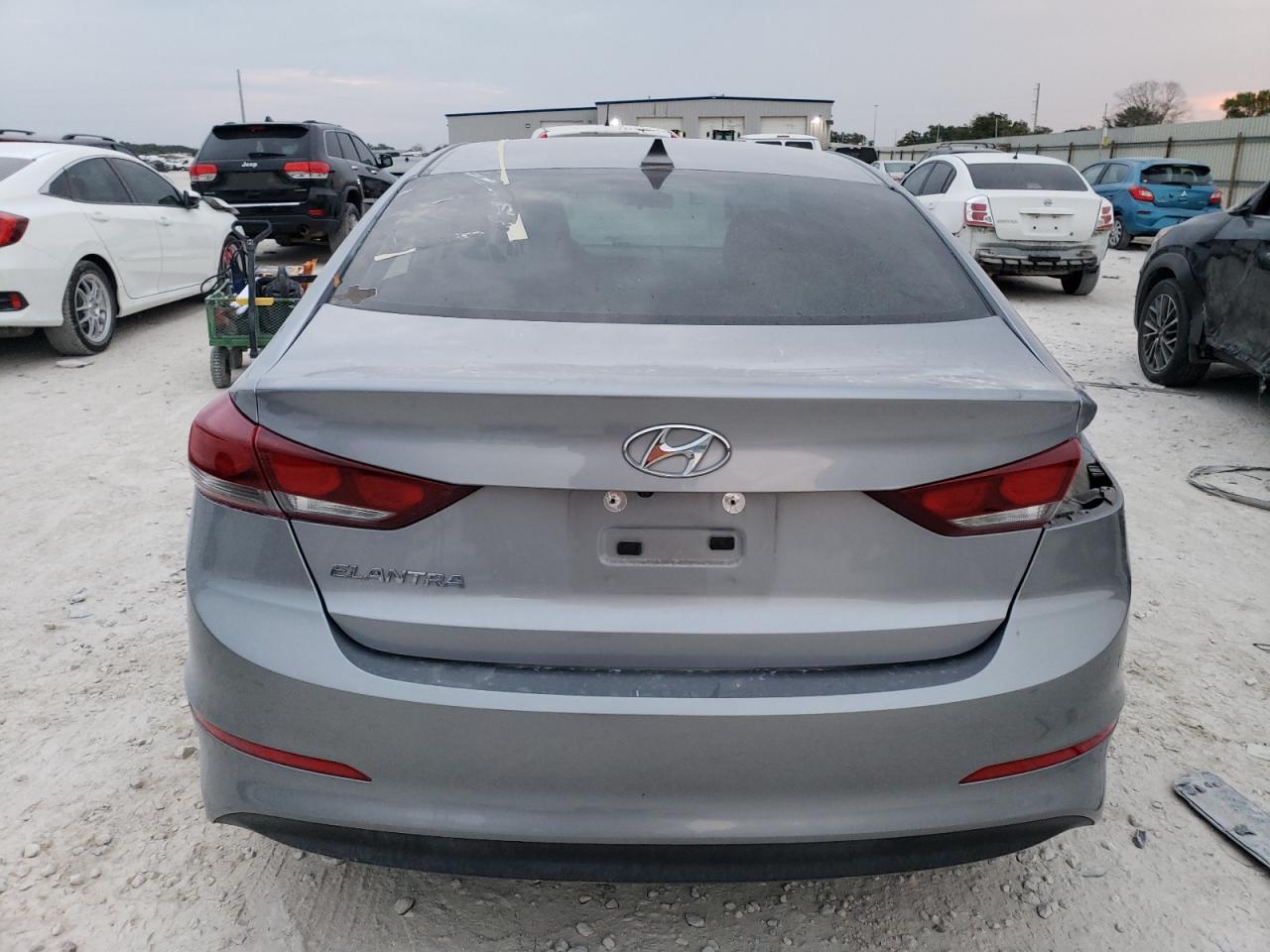 2017 HYUNDAI Elantra VIN 5NPD84LF2HH187919 photo 6