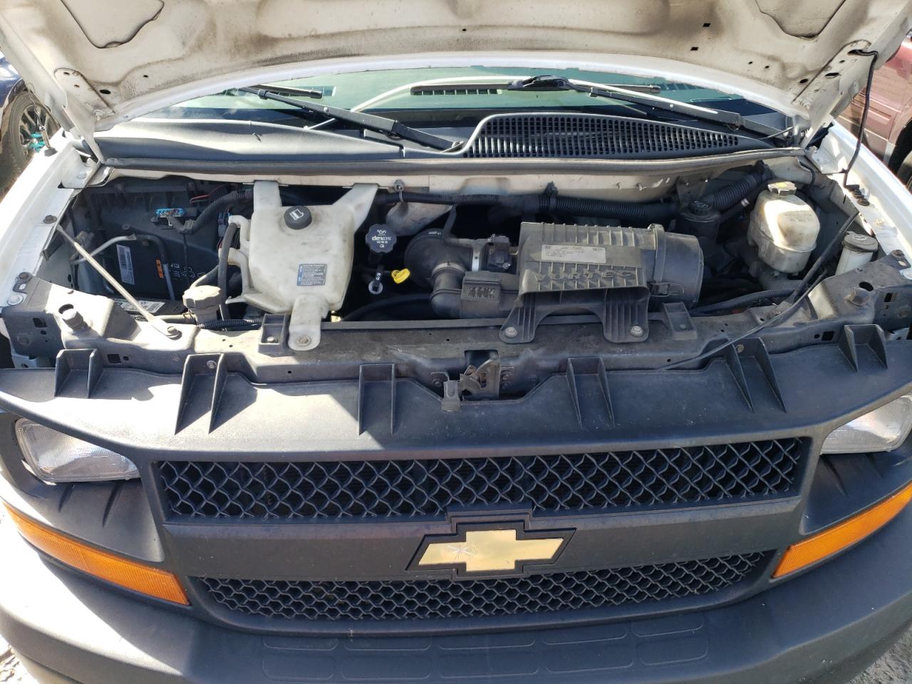 2017 Chevrolet Express 2500 VIN 1GCWGBFF0H1116527 photo 12