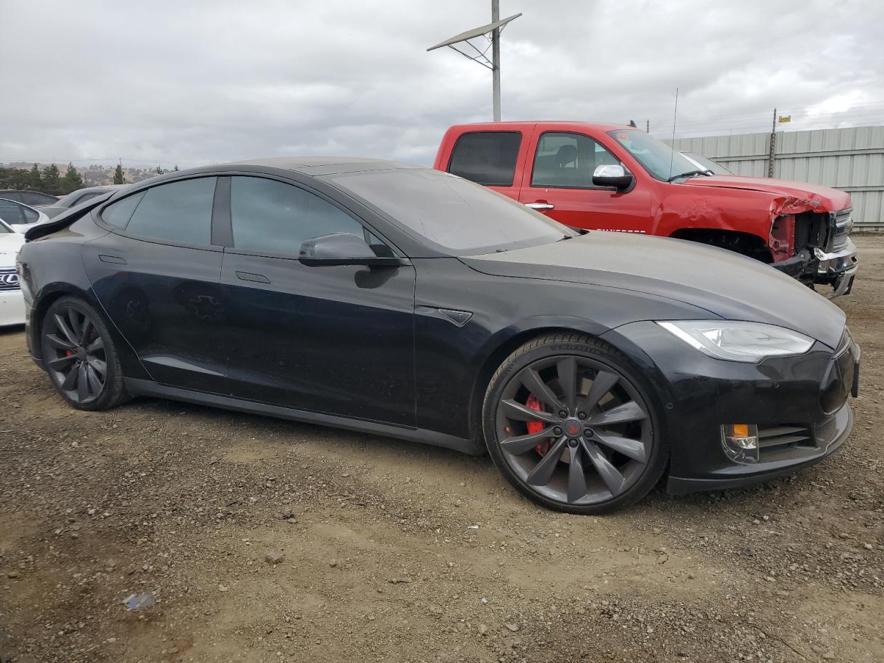 2015 TESLA Model s VIN 5YJSA1E27FF114920 photo 4