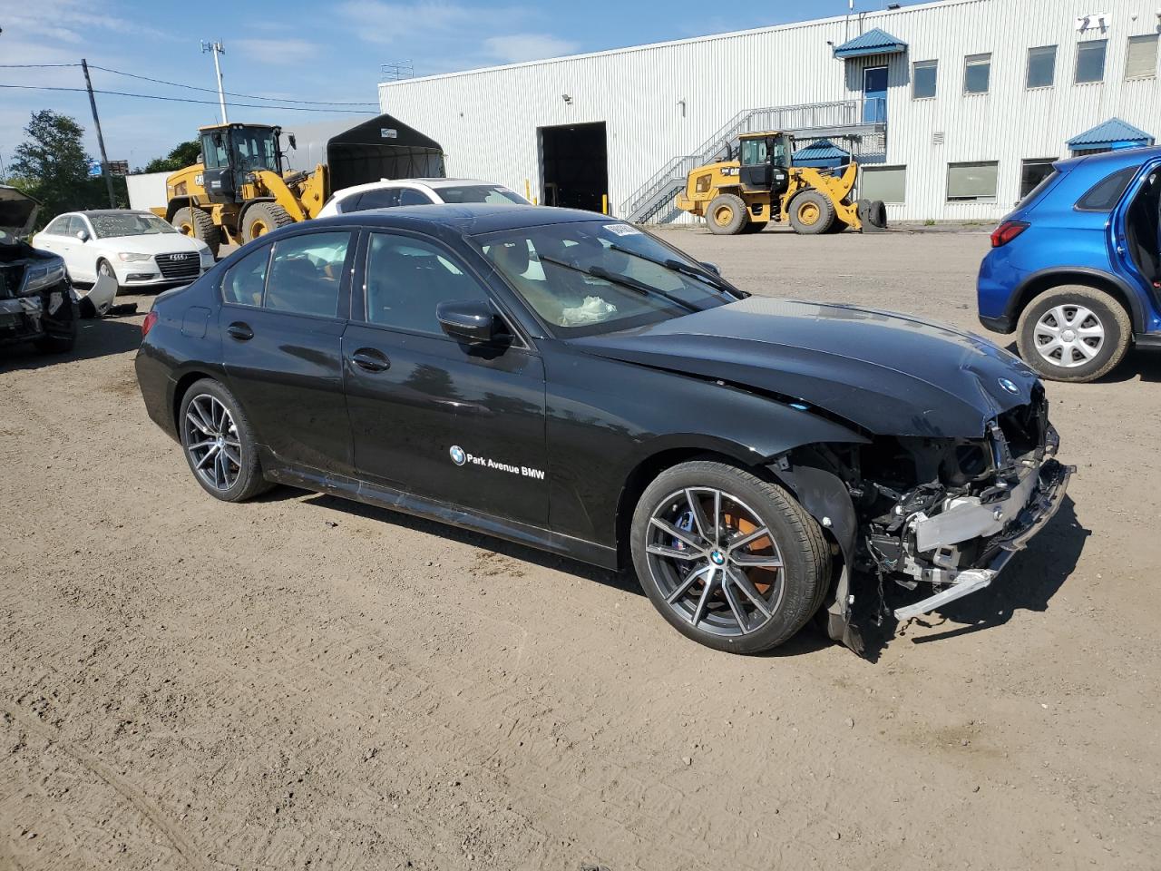 2023 BMW 3 series VIN 3MW89FF03P8D25323 photo 4