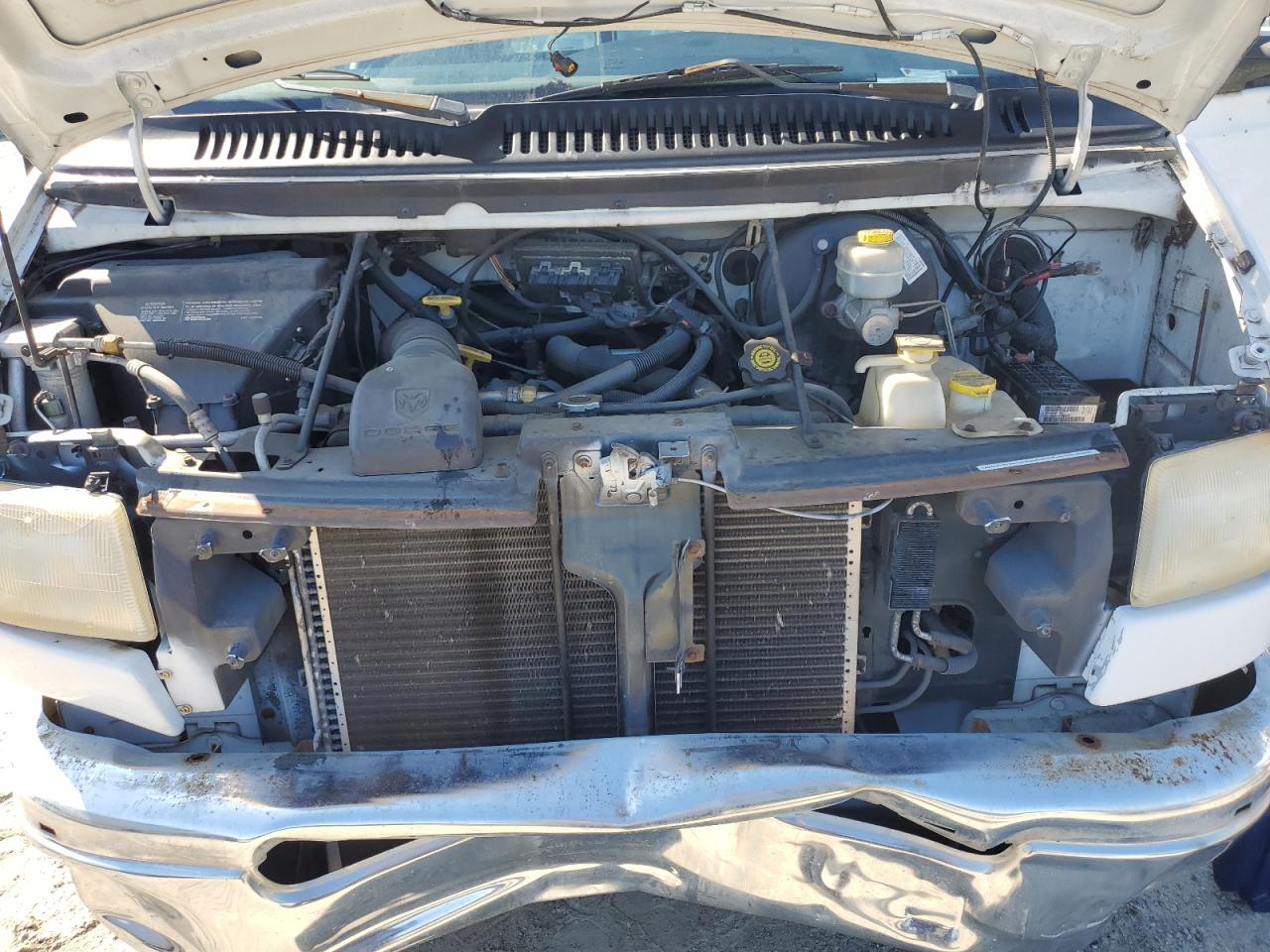 2002 DODGE B series VIN 2B5WB35Z12K109414 photo 12