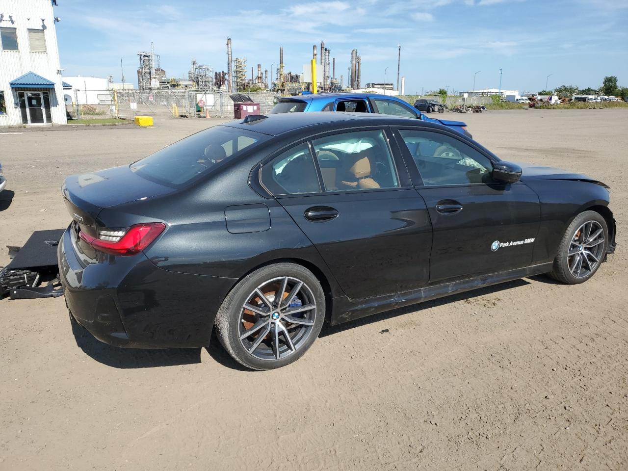 2023 BMW 3 series VIN 3MW89FF03P8D25323 photo 3