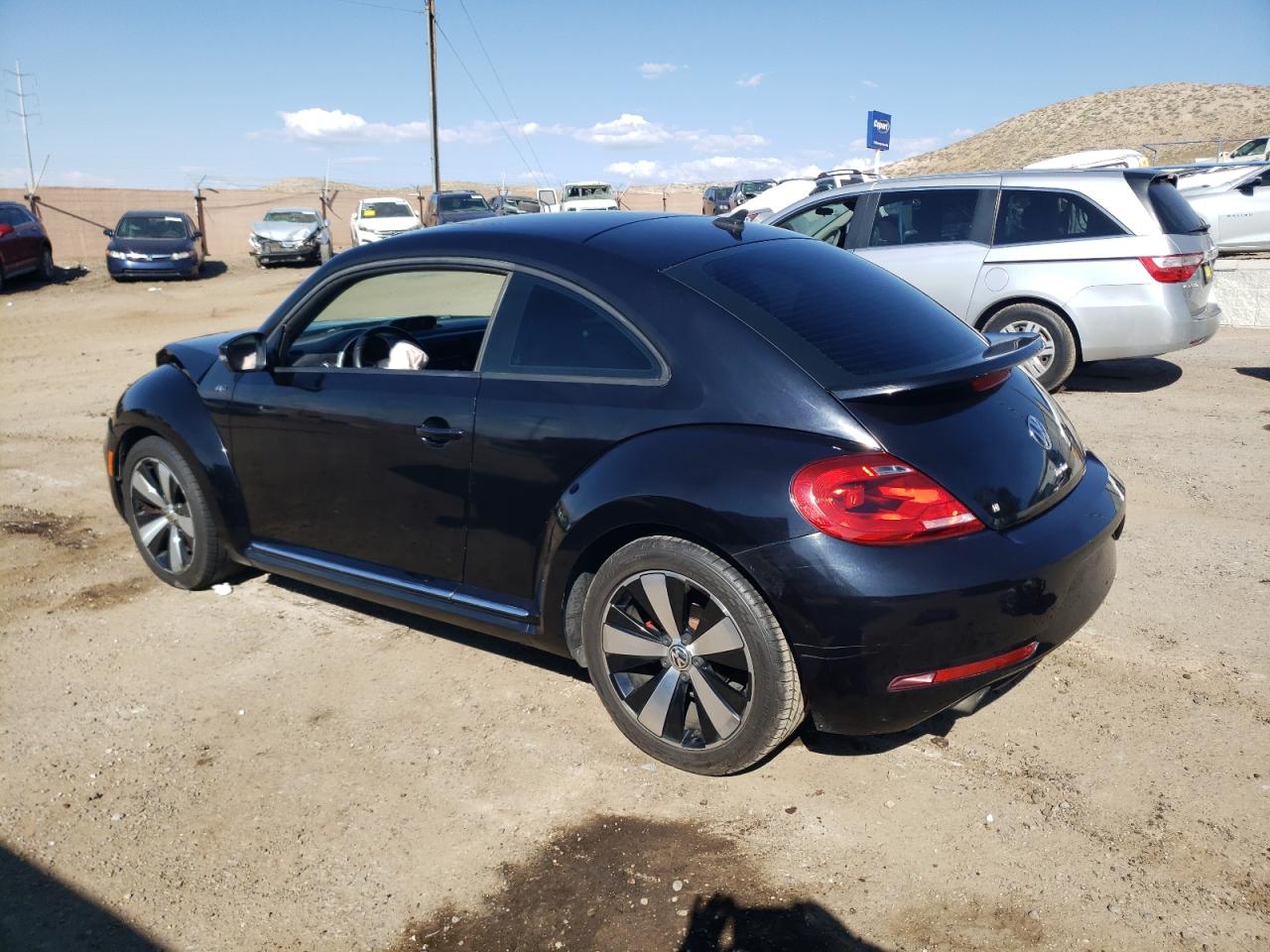 2014 Volkswagen Beetle VIN 3VWVT7AT4EM606319 photo 2