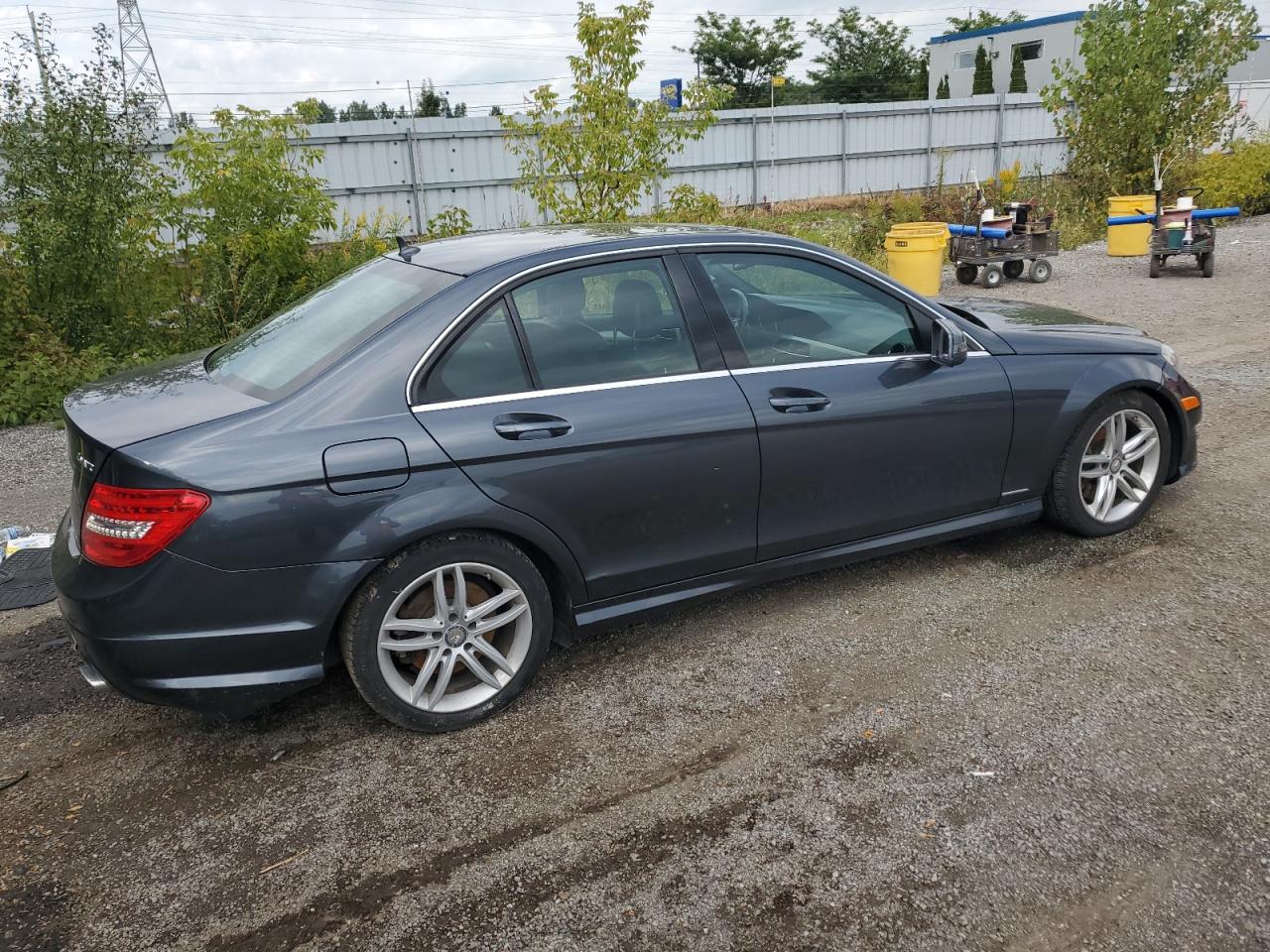 2013 MERCEDES-BENZ C 300 4mat VIN WDDGF8AB5DG149017 photo 3