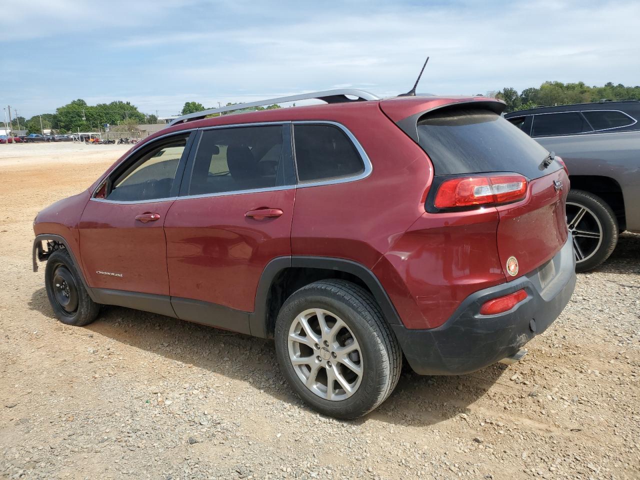 2015 Jeep Grand cher VIN 1C4PJLCB7FW712697 photo 2