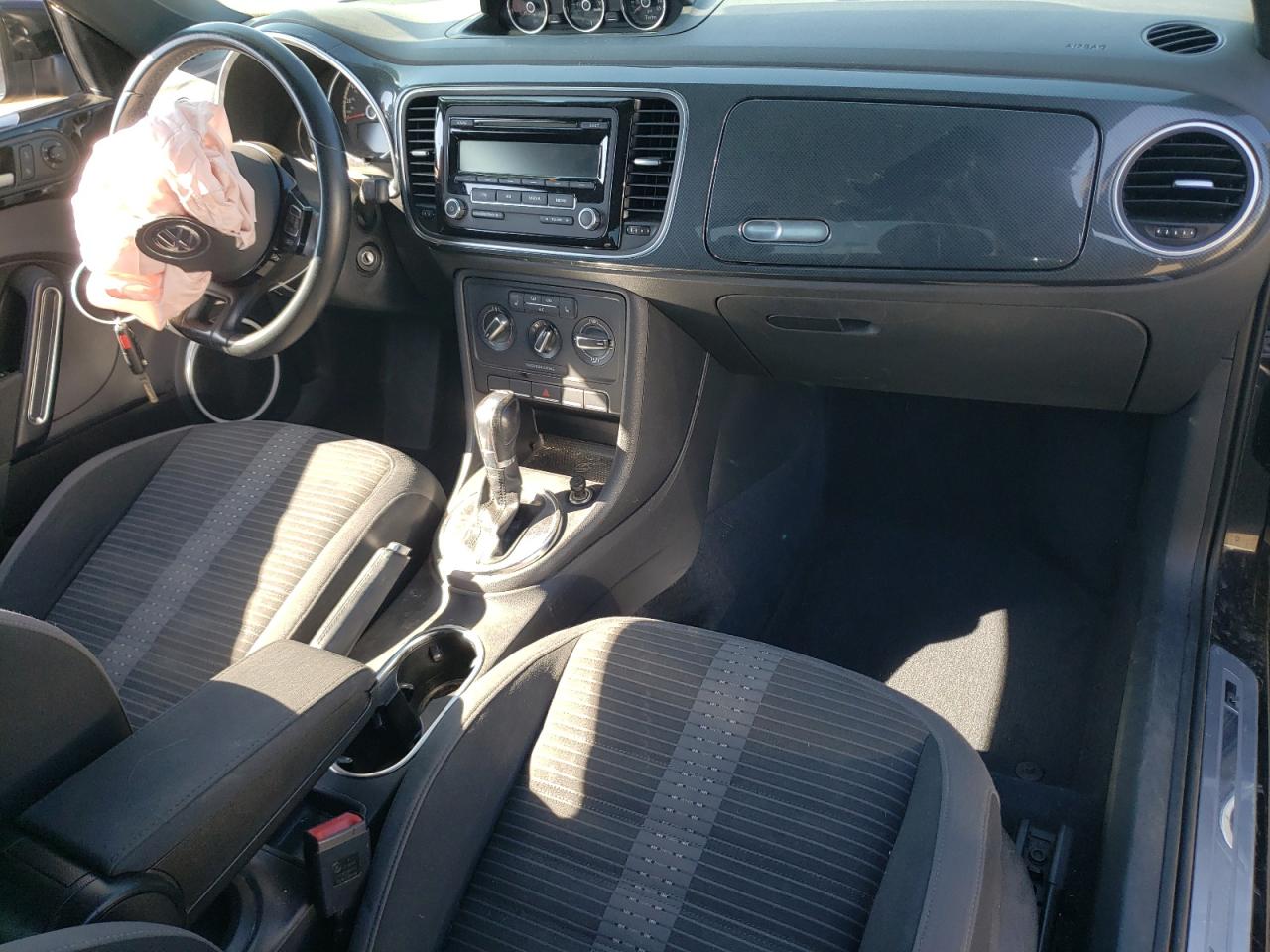 2014 Volkswagen Beetle VIN 3VWVT7AT4EM606319 photo 8
