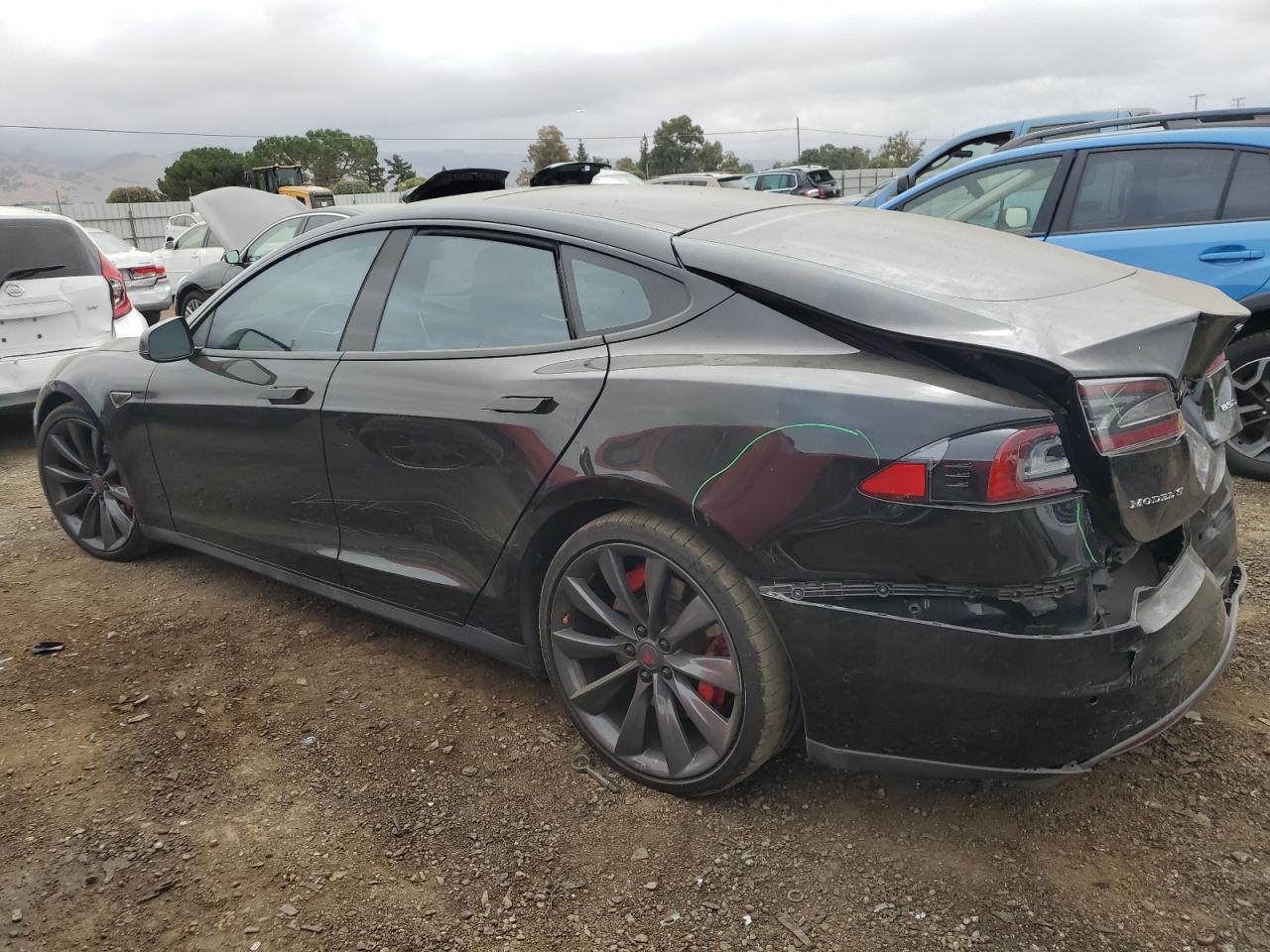 2015 TESLA Model s VIN 5YJSA1E27FF114920 photo 2