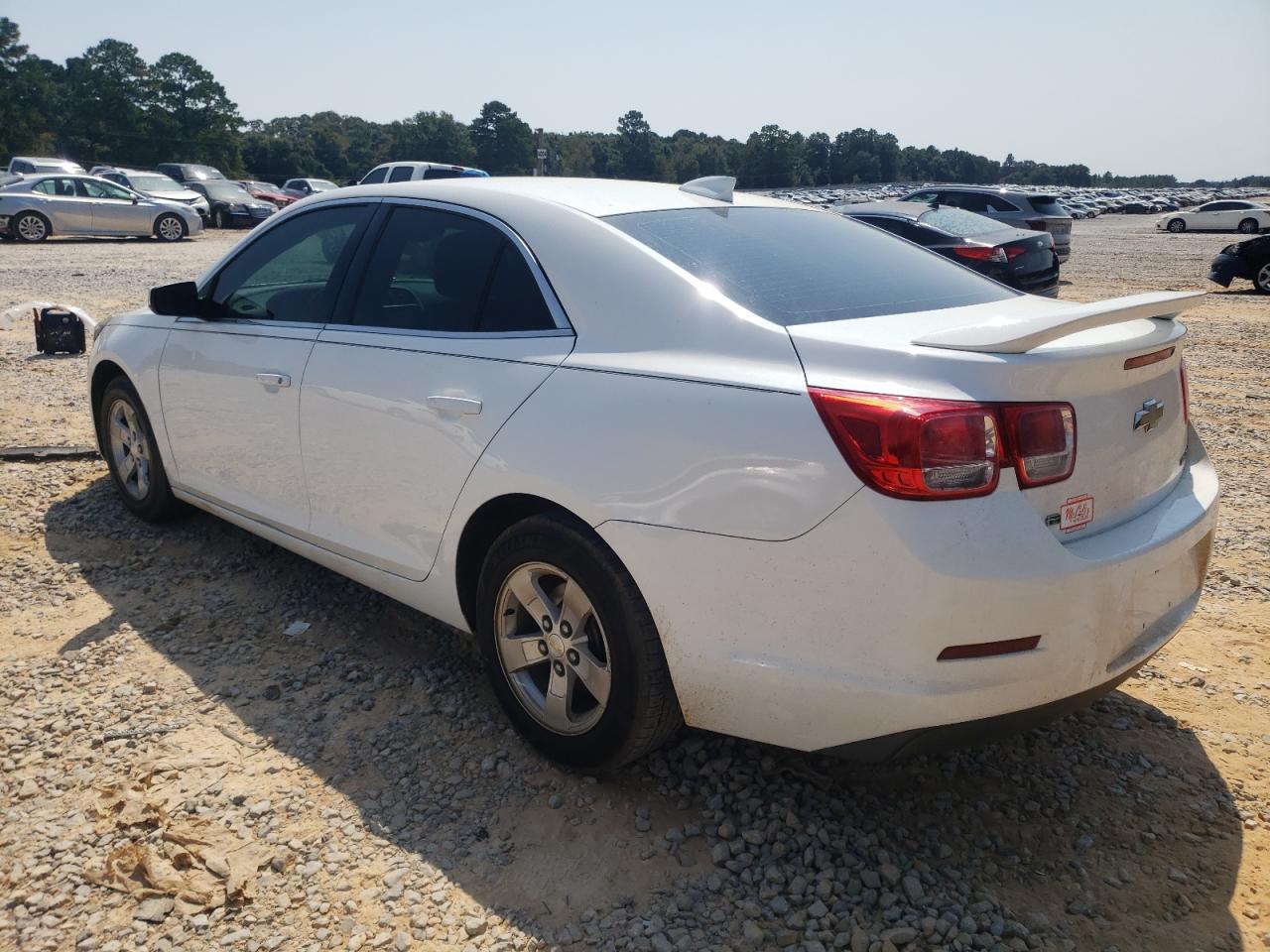 2016 Chevrolet Malibu VIN 1G11C5SAXGF124419 photo 2