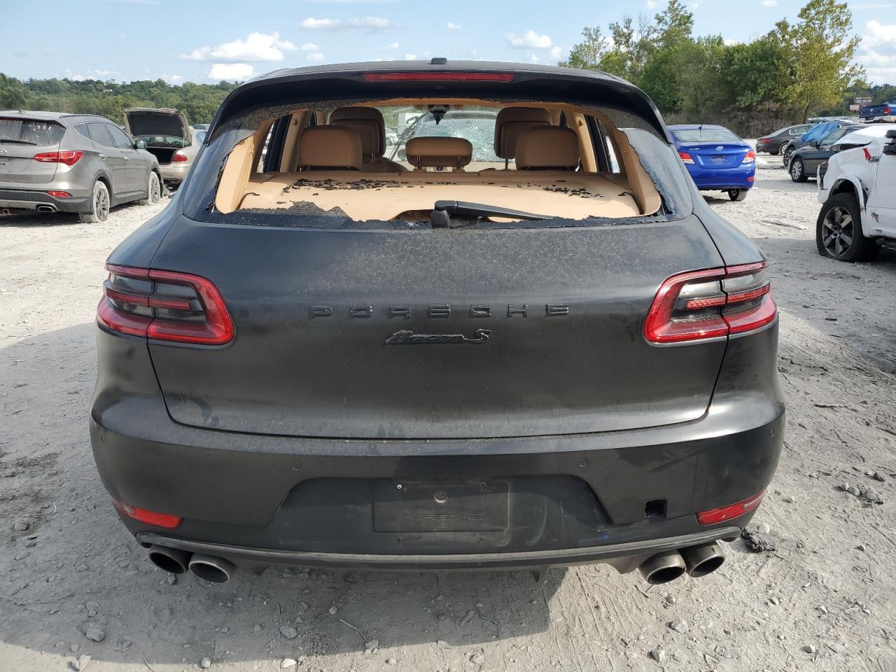2016 Porsche Macan VIN WP1AB2A52GLB50168 photo 6