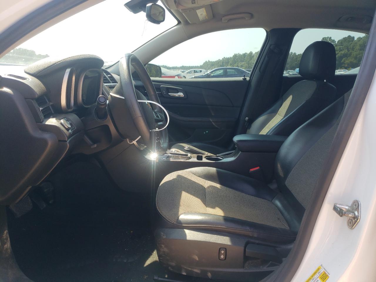 2016 Chevrolet Malibu VIN 1G11C5SAXGF124419 photo 7