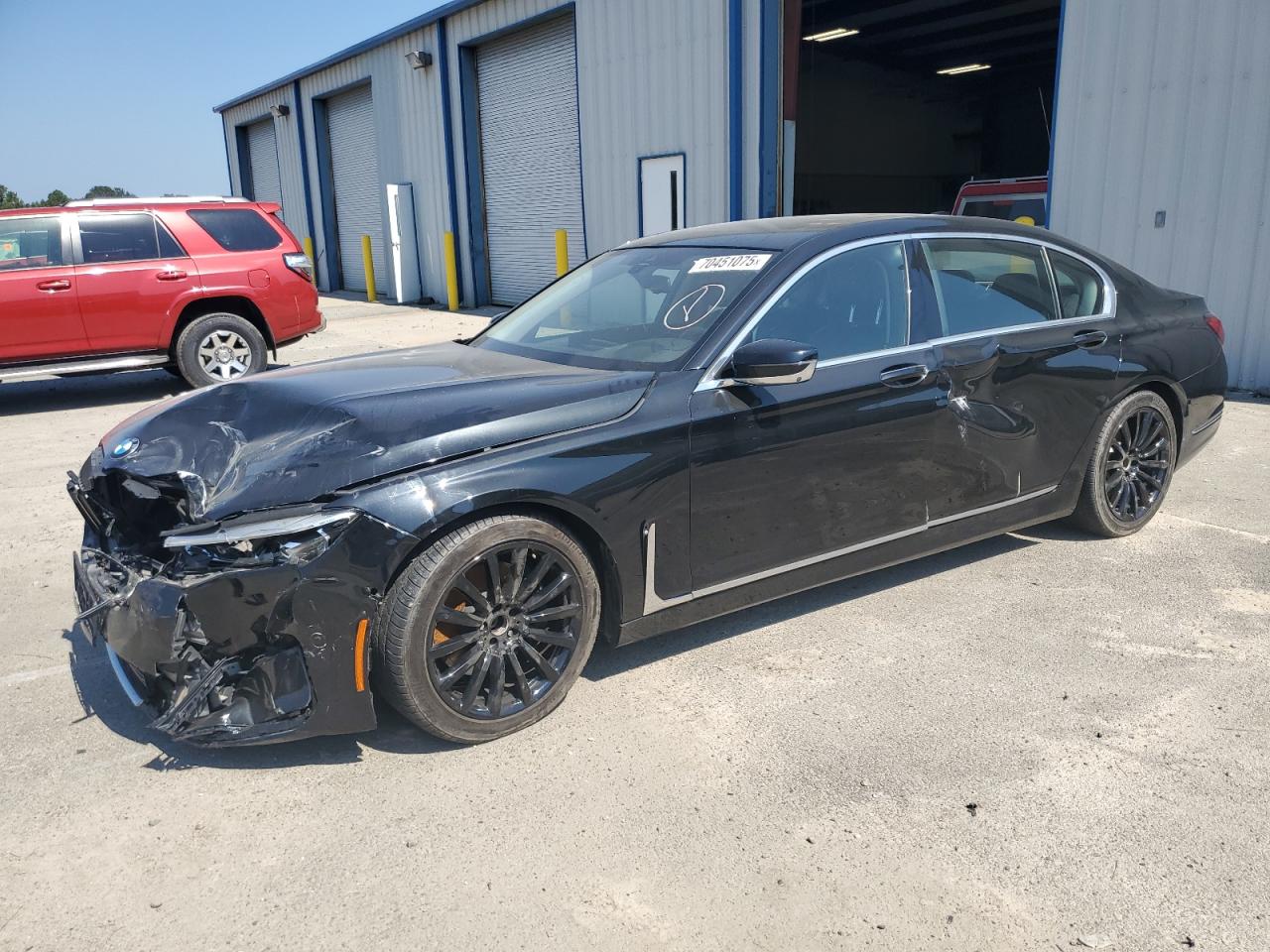 2022 BMW 7 series VIN WBA7T4C0XNCH65571 photo 1
