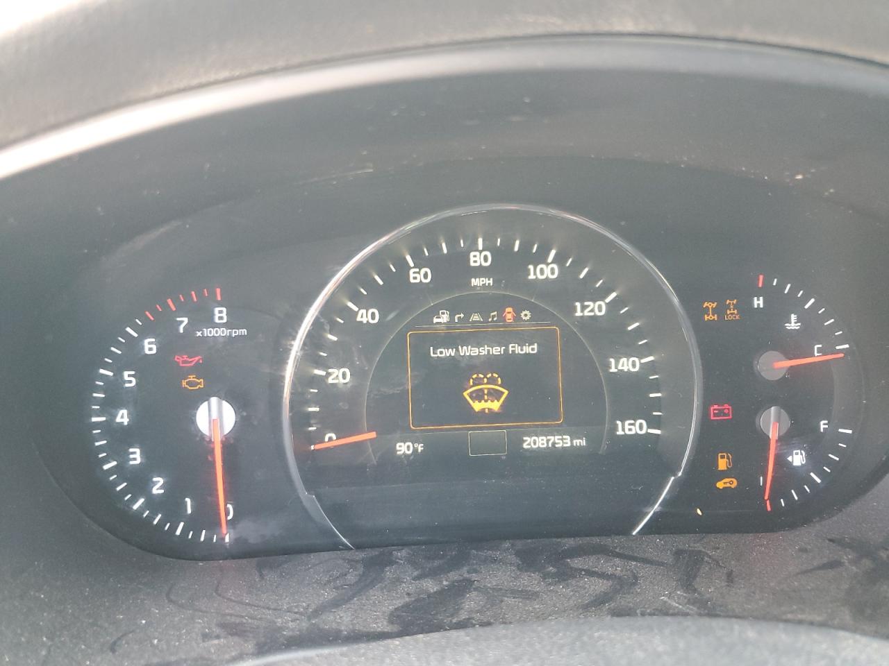 2017 Kia Sorento VIN 5XYPKDA58HG236802 photo 9