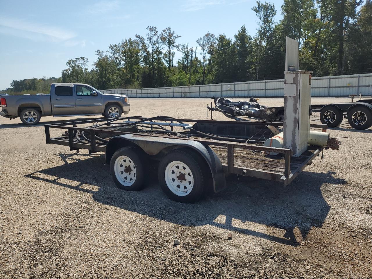 2001 UTILITY All models VIN A238KJV1212NT0057 photo 3