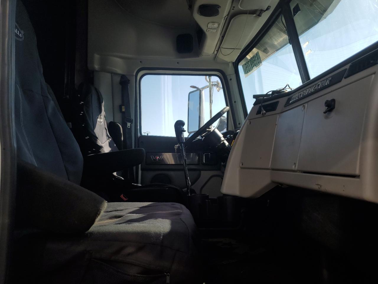 2016 WESTENSTAR All models VIN 5KJJALD19GPHA5937 photo 5