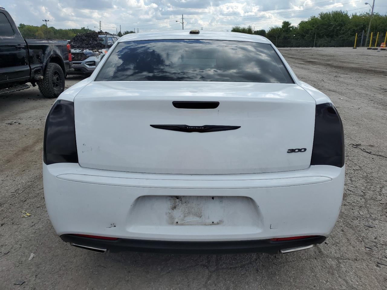 2022 Chrysler 300 VIN 2C3CCAAG4NH134197 photo 6