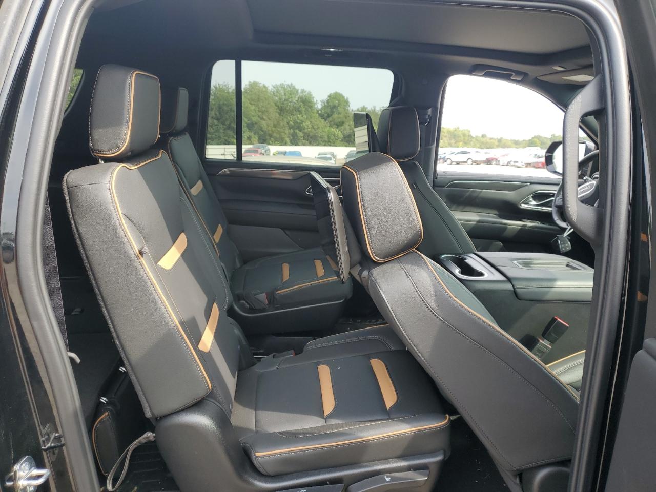 2024 GMC Yukon VIN 1GKS2HKL2RR154358 photo 11