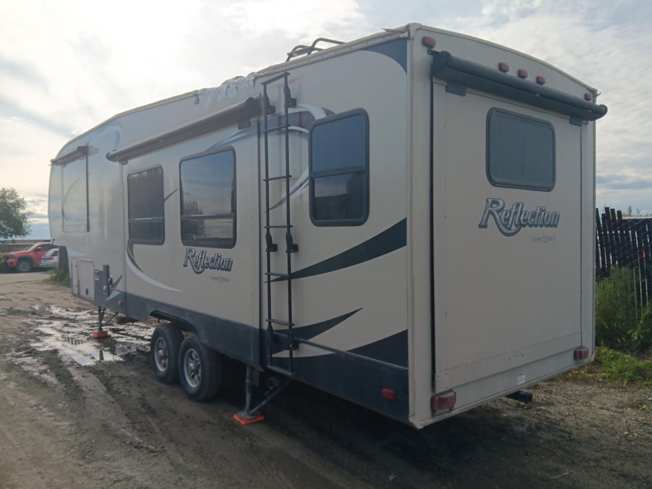 2016 GRAND Reflection VIN 573FR3426G3306425 photo 3