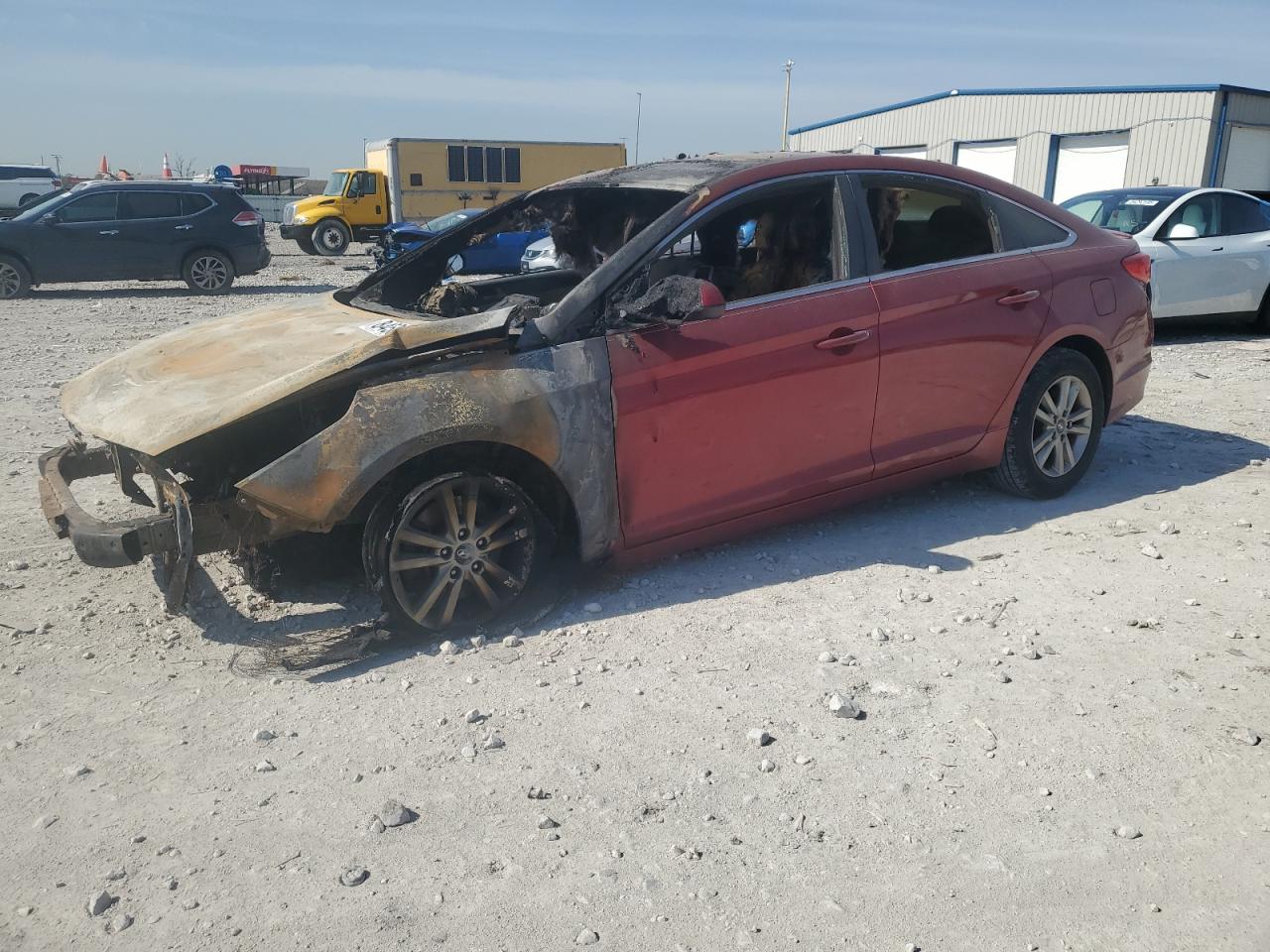 2015 HYUNDAI Sonata se VIN 5NPE24AF2FH209021 photo 1