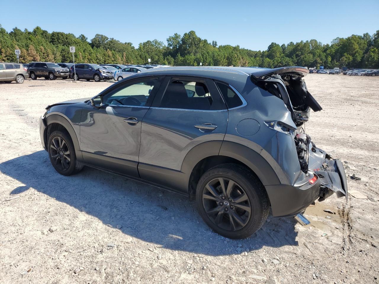2023 Cx-30 preferred VIN 3MVDMBCMXPM572294 photo 2