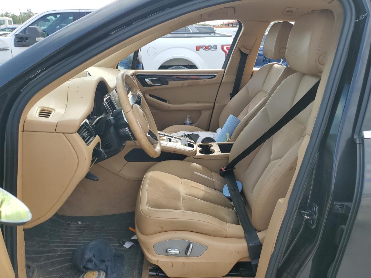 2016 Porsche Macan VIN WP1AB2A52GLB50168 photo 7