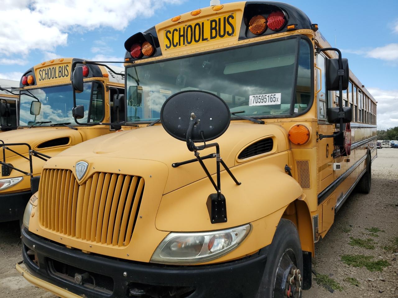 2011 Ic Ce series VIN 4DRBUSKN9BB345709 photo 2