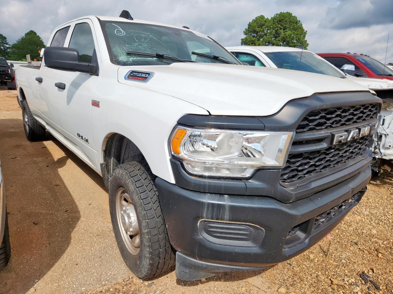 2022 Ram 2500 VIN 3C6UR4HJ5NG246550 photo 4