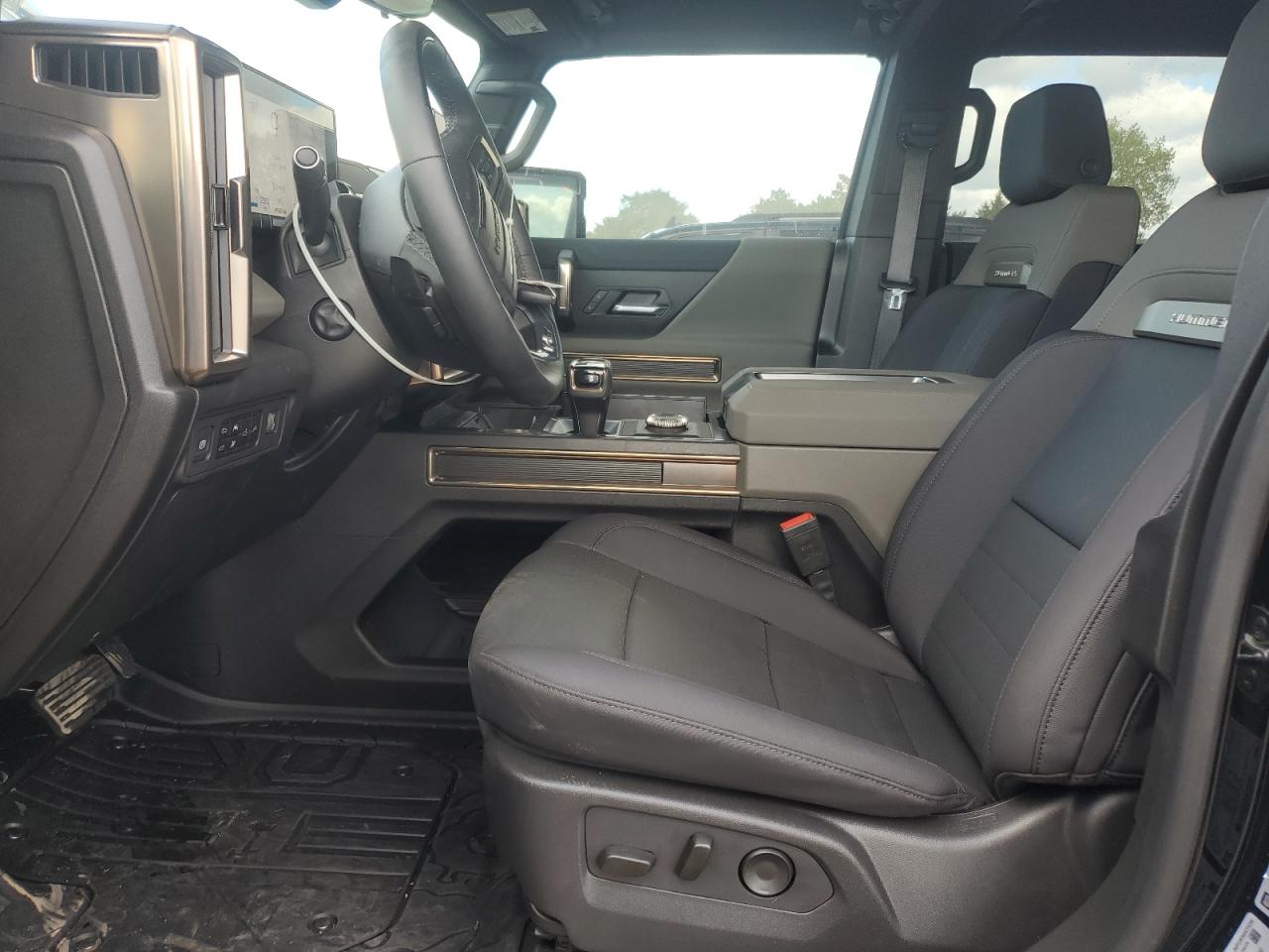 2025 GMC Hummer pic VIN 1GT40BDD9SU118294 photo 7