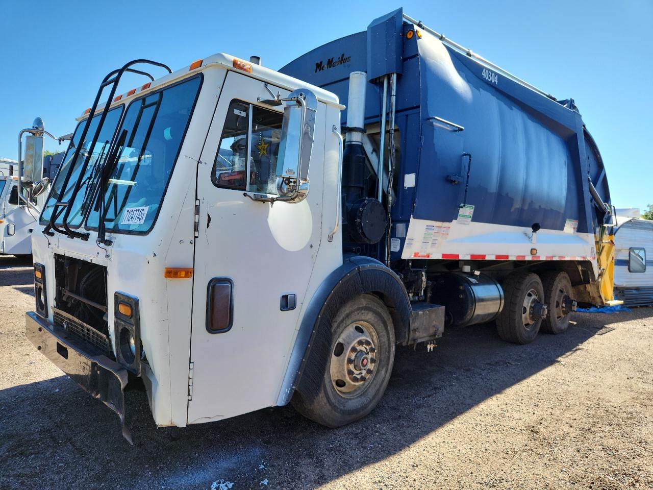 2003 MACK All models VIN 1M2AC07CX3M008322 photo 2