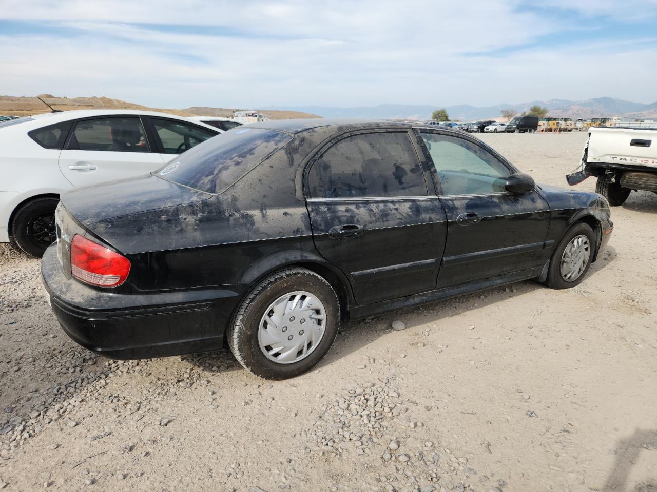 2004 Hyundai Sonata VIN KMHWF25H04A022546 photo 3