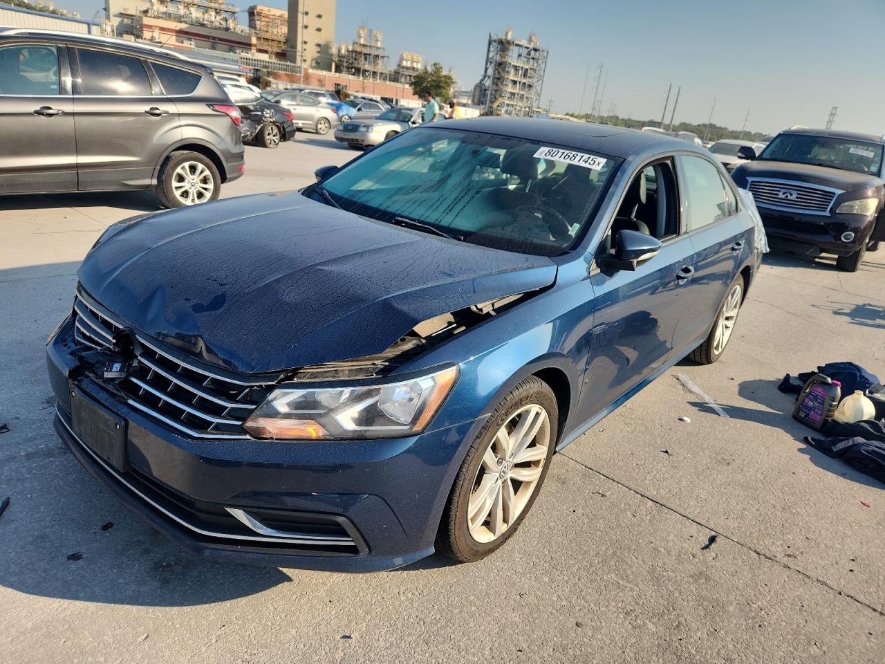 2019 Volkswagen Passat VIN 1VWLA7A33KC013447 photo 1