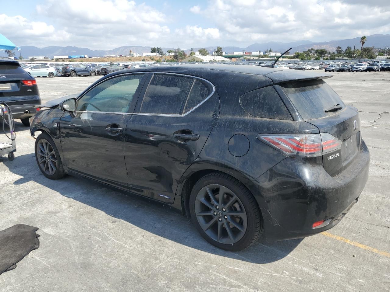 2012 Lexus Ct 200 VIN JTHKD5BH1C2102458 photo 2