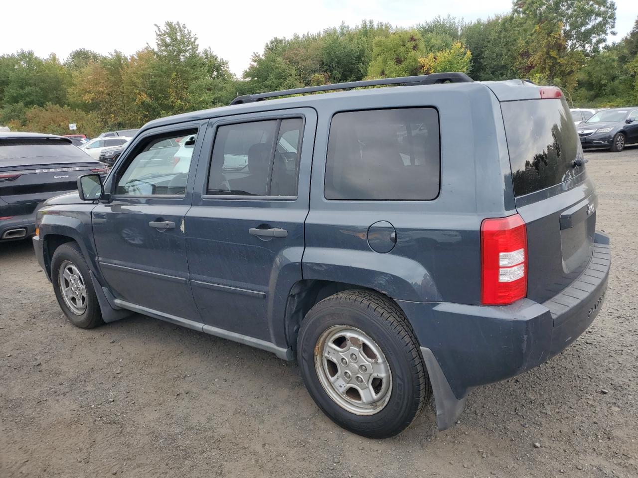 2008 JEEP Patriot VIN 1J8FT28WX8D721848 photo 2