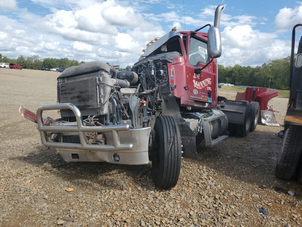 2016 MACK All models VIN 1M1AN07Y3GM024877 photo 2