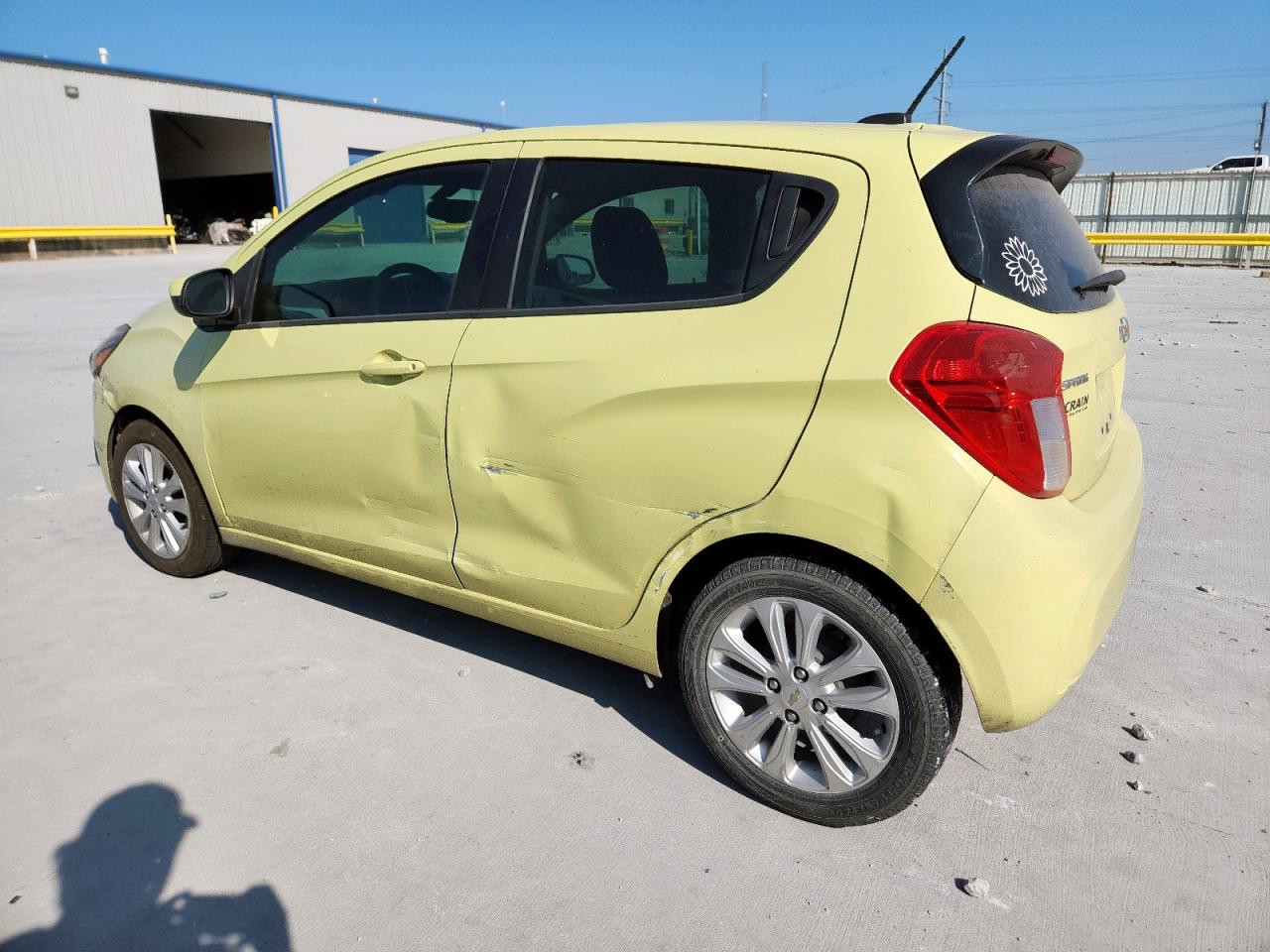 2018 Chevrolet Spark VIN KL8CD6SA2JC469304 photo 2