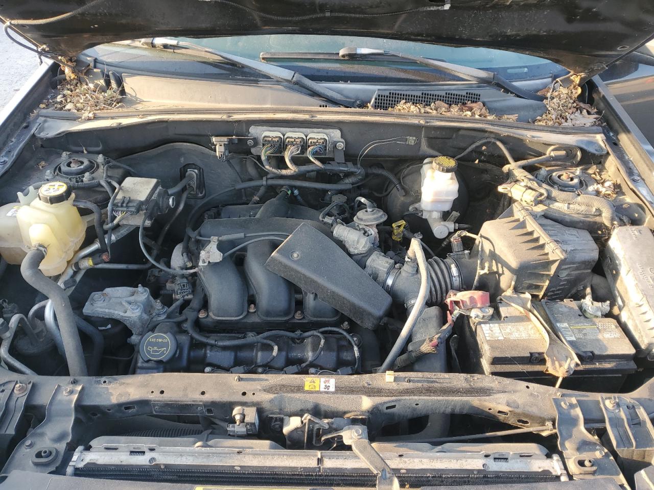 2008 Mercury Mariner VIN 4M2CU91138KJ01525 photo 12