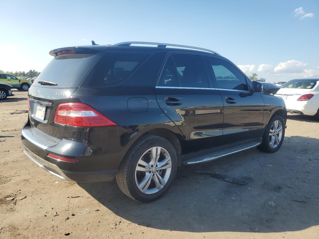 2013 Mercedes-Benz M-class VIN 4JGDA5HB9DA260328 photo 3
